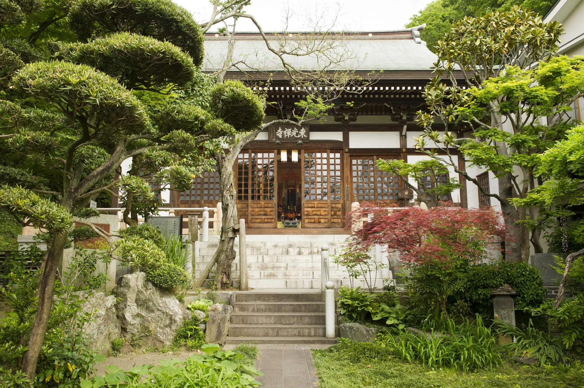 Learn about the fundamentals of Zen Buddhism at Tokozenji in Yokohama.