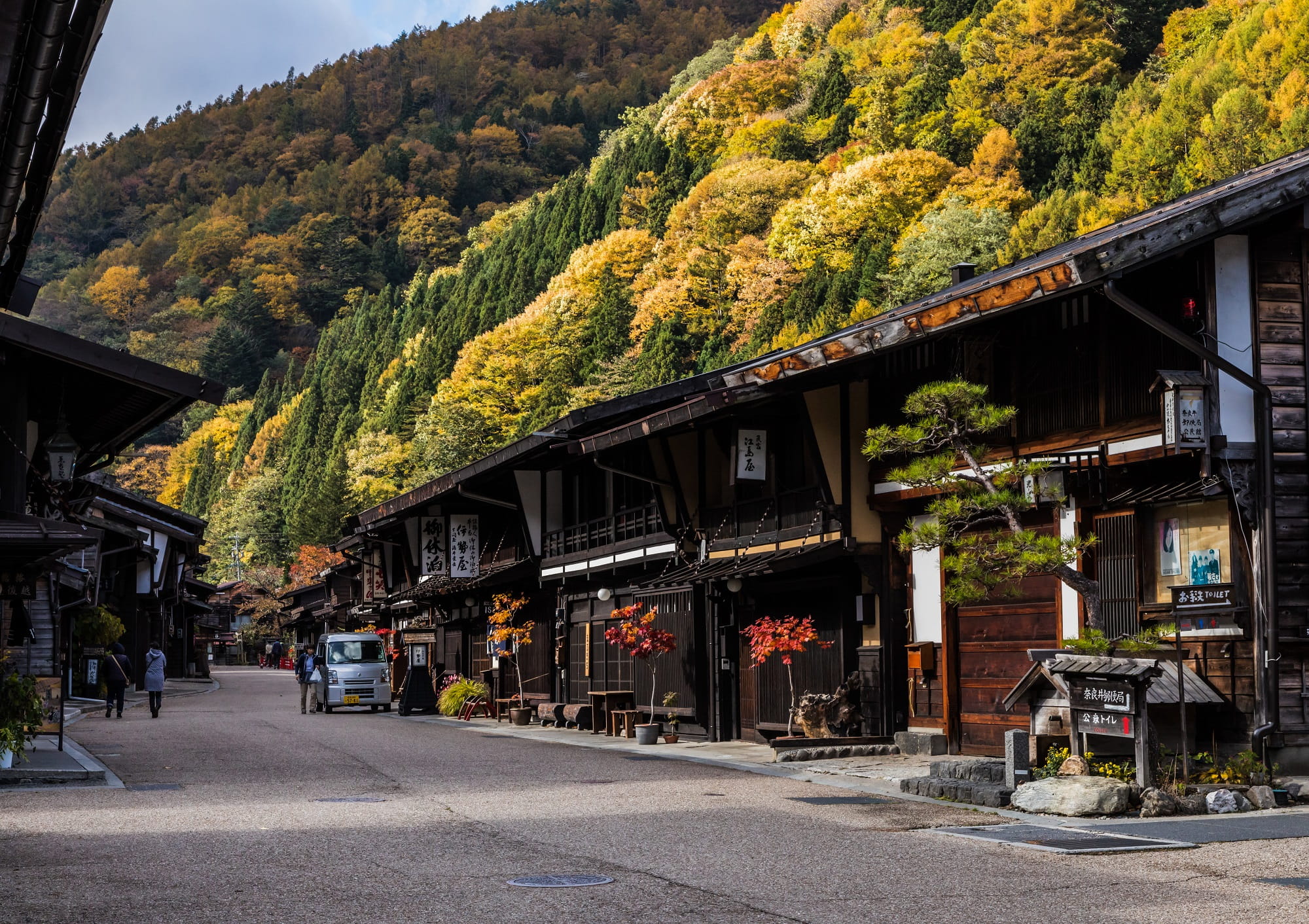 Feel like a traditional traveler as you wander a section of Nagano that once connected Tokyo to Kyoto.