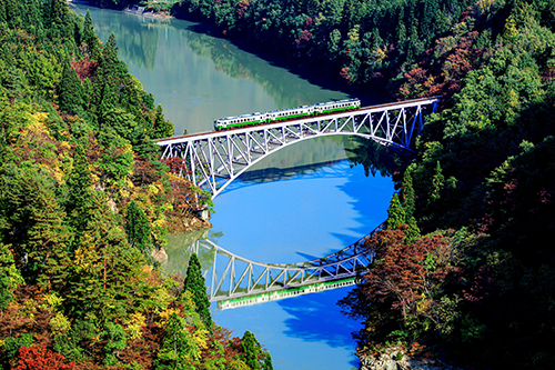 Ride the rails and see astonishing sights on the JR Tadami Line